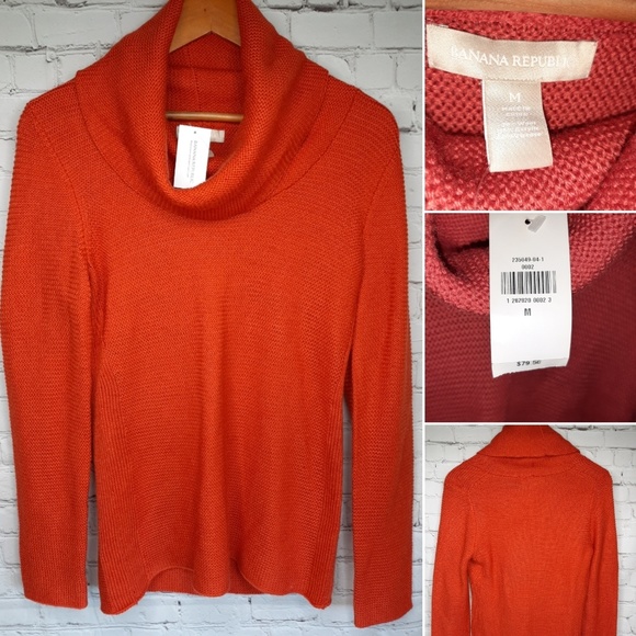 Banana Republic Sweaters - Banana Republic sweater size M